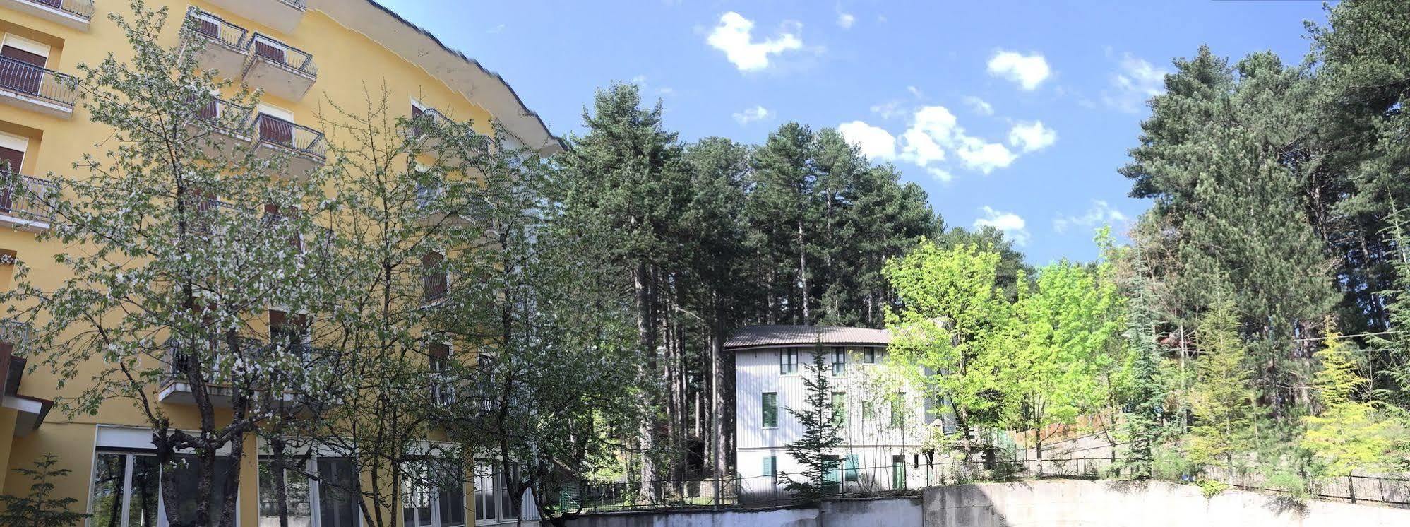 Hotel Tasso Camigliatello Silano Dış mekan fotoğraf